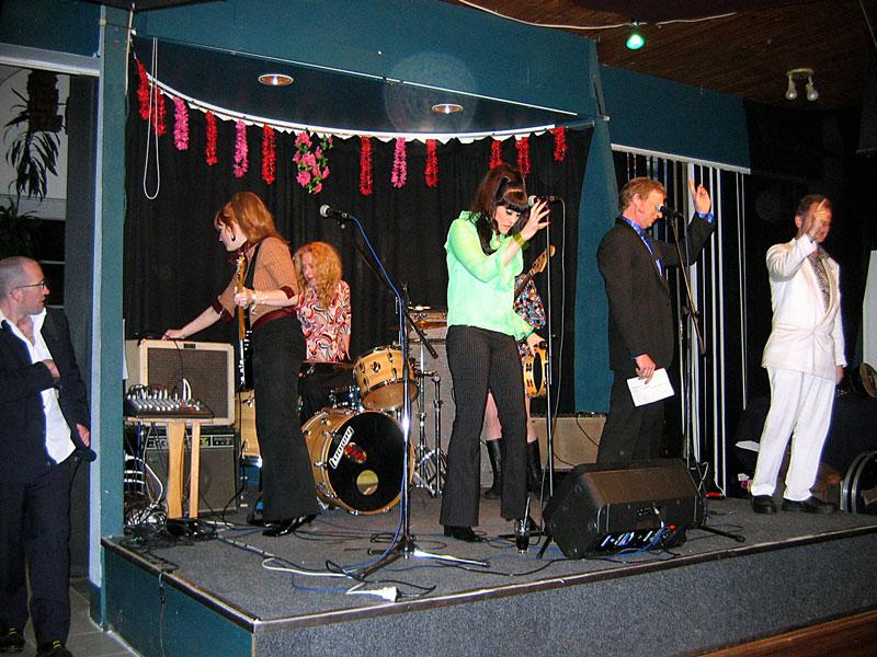 townbikesfarewell-004