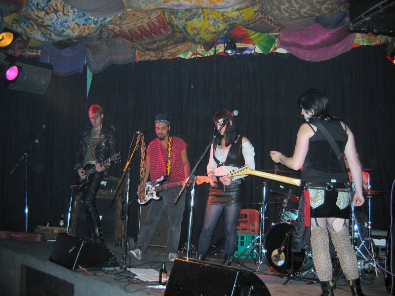 cockrockarthouse_004