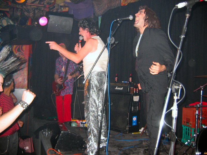 cockrockarthouse_049